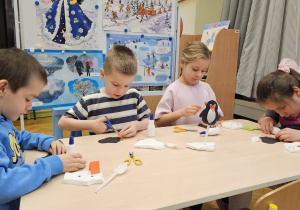 „Zima pełna magii” – projekt edukacyjny w gr. IV - ciąg dalszy