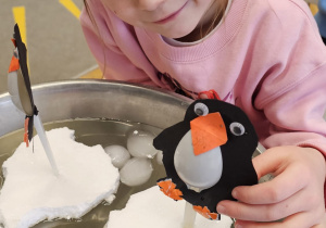 „Zima pełna magii” – projekt edukacyjny w gr. IV - ciąg dalszy