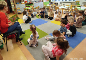 „Czytanie łączy pokolenia”- projekt czytelniczy w gr. XII