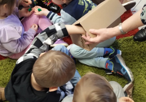 W bibliotece gościliśmy – wielki świat książek odkryliśmy - grupa X.