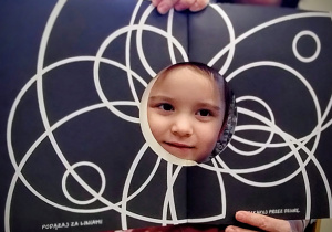 W bibliotece gościliśmy – wielki świat książek odkryliśmy - grupa X.