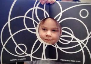 W bibliotece gościliśmy – wielki świat książek odkryliśmy - grupa X.