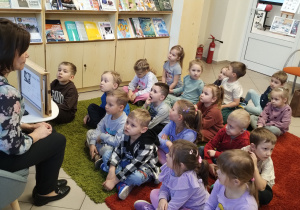 W bibliotece gościliśmy – wielki świat książek odkryliśmy - grupa X.