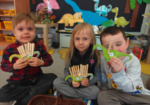 "Tajemnice prehistorycznego świata dinozaurów"-czyli projekt edukacyjny w grupie II