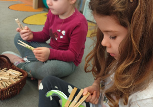 "Tajemnice prehistorycznego świata dinozaurów"-czyli projekt edukacyjny w grupie II