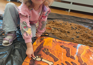 "Tajemnice prehistorycznego świata dinozaurów"-czyli projekt edukacyjny w grupie II