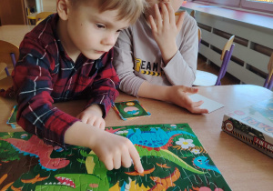 "Tajemnice prehistorycznego świata dinozaurów"-czyli projekt edukacyjny w grupie II