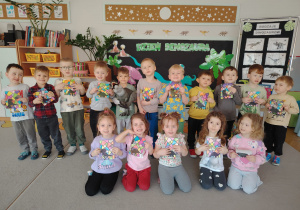 "Tajemnice prehistorycznego świata dinozaurów"-czyli projekt edukacyjny w grupie II