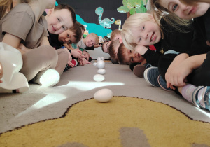 "Tajemnice prehistorycznego świata dinozaurów"-czyli projekt edukacyjny w grupie II