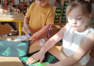 "Tajemnice prehistorycznego świata dinozaurów"-czyli projekt edukacyjny w grupie II