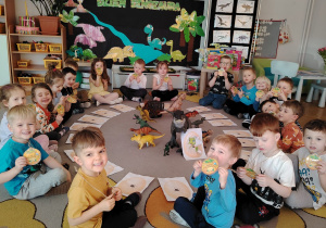 "Tajemnice prehistorycznego świata dinozaurów"-czyli projekt edukacyjny w grupie II