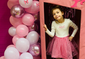 "Herbaciana niespodzianka"- Dzień Kobiet w gr. VI