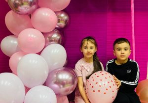 "Herbaciana niespodzianka"- Dzień Kobiet w gr. VI