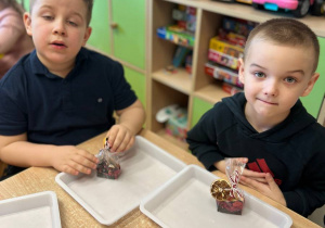 "Herbaciana niespodzianka"- Dzień Kobiet w gr. VI