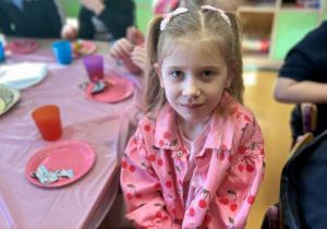 "Herbaciana niespodzianka"- Dzień Kobiet w gr. VI