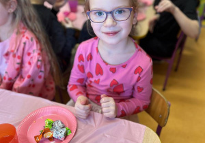 "Herbaciana niespodzianka"- Dzień Kobiet w gr. VI