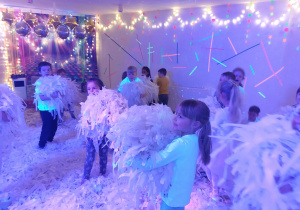 ,,Dzień Kobiet w sali animacyjnej BaJa” – grupa V