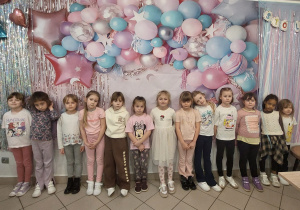 ,,Dzień Kobiet w sali animacyjnej BaJa” – grupa V