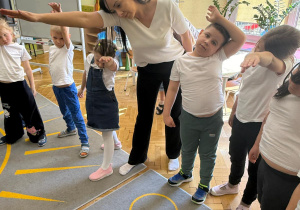 Kinezjologia Edukacyjna wg. Paula Dennisona- zajęcia koleżeńskie gr. IV i VI