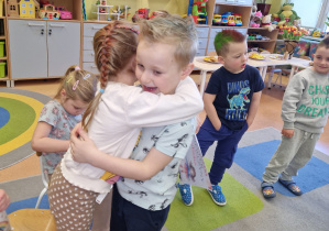 Salon pięknych fryzur w grupie X na DZIEŃ KOBIET