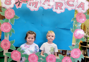 Salon pięknych fryzur w grupie X na DZIEŃ KOBIET