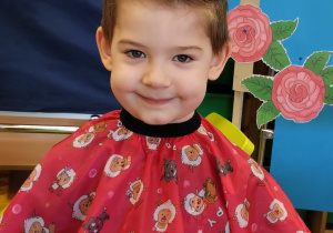 Salon pięknych fryzur w grupie X na DZIEŃ KOBIET