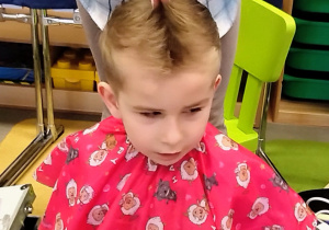 Salon pięknych fryzur w grupie X na DZIEŃ KOBIET