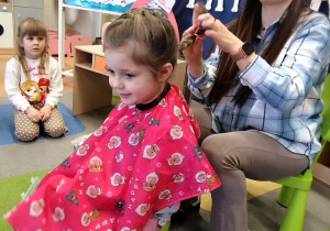 Salon pięknych fryzur w grupie X na DZIEŃ KOBIET