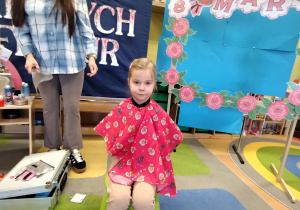 Salon pięknych fryzur w grupie X na DZIEŃ KOBIET