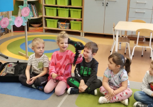 Salon pięknych fryzur w grupie X na DZIEŃ KOBIET