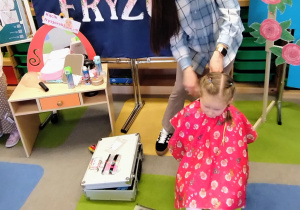 Salon pięknych fryzur w grupie X na DZIEŃ KOBIET