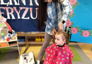 Salon pięknych fryzur w grupie X na DZIEŃ KOBIET