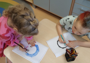 Salon pięknych fryzur w grupie X na DZIEŃ KOBIET