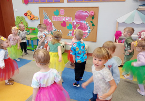 Dzień Kobiet w grupie IX