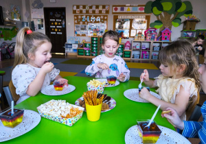 Świętujemy Dzień Kobiet w gr. XI i XII