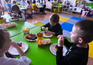 Świętujemy Dzień Kobiet w gr. XI i XII