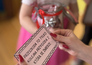 "Słoik pozytywnych myśli"- Dzień Kobiet w grupie VII