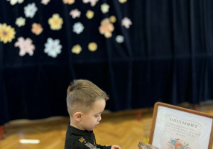 "Słoik pozytywnych myśli"- Dzień Kobiet w grupie VII