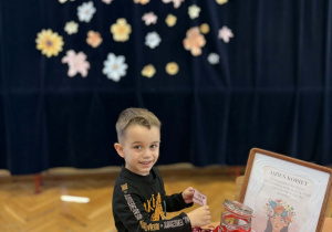 "Słoik pozytywnych myśli"- Dzień Kobiet w grupie VII