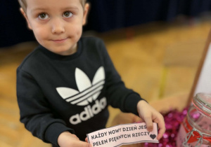 "Słoik pozytywnych myśli"- Dzień Kobiet w grupie VII