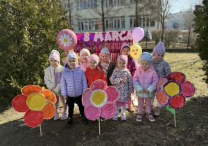 "Słoik pozytywnych myśli"- Dzień Kobiet w grupie VII