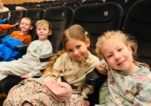 Wycieczka do kina Oskard- Projekt "Młode Horyzonty"