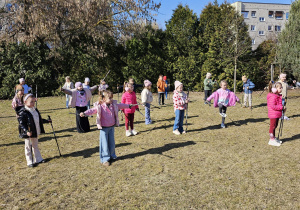 „Kijki w małych rączkach” – Nordic Walking dla przedszkolaków – gr. IV