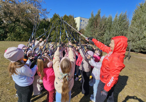 „Kijki w małych rączkach” – Nordic Walking dla przedszkolaków – gr. IV