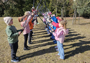 „Kijki w małych rączkach” – Nordic Walking dla przedszkolaków – gr. IV