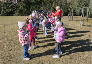 „Kijki w małych rączkach” – Nordic Walking dla przedszkolaków – gr. IV