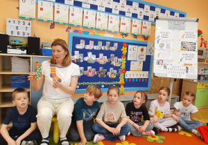 Dzień Kolorowej Skarpetki – grupa IV i V