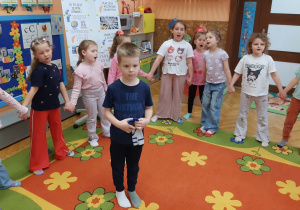 Dzień Kolorowej Skarpetki – grupa IV i V