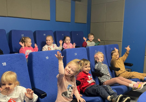 Pierwsza kinowa przygoda maluszków z grupy VII