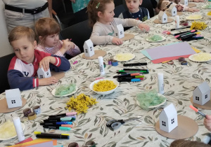 ZAJĄCZKOWE MIASTECZKO I MAGICZNE JAJO – Wielkanocne Warsztaty grupy X w Głodnie.